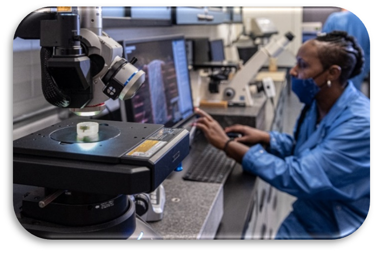 divsys employee doing microsection analysis